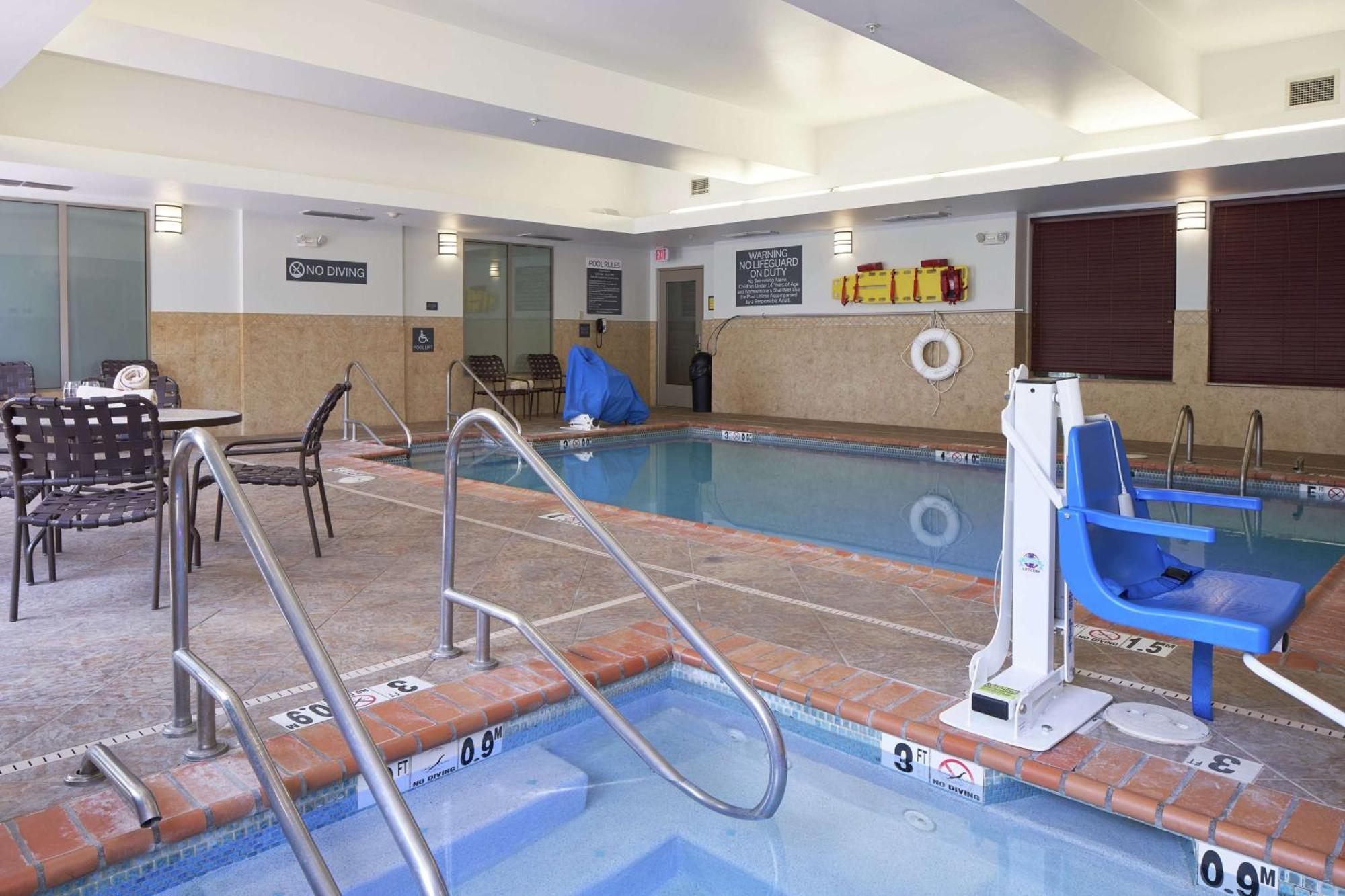 Hilton Garden Inn Evansville Esterno foto